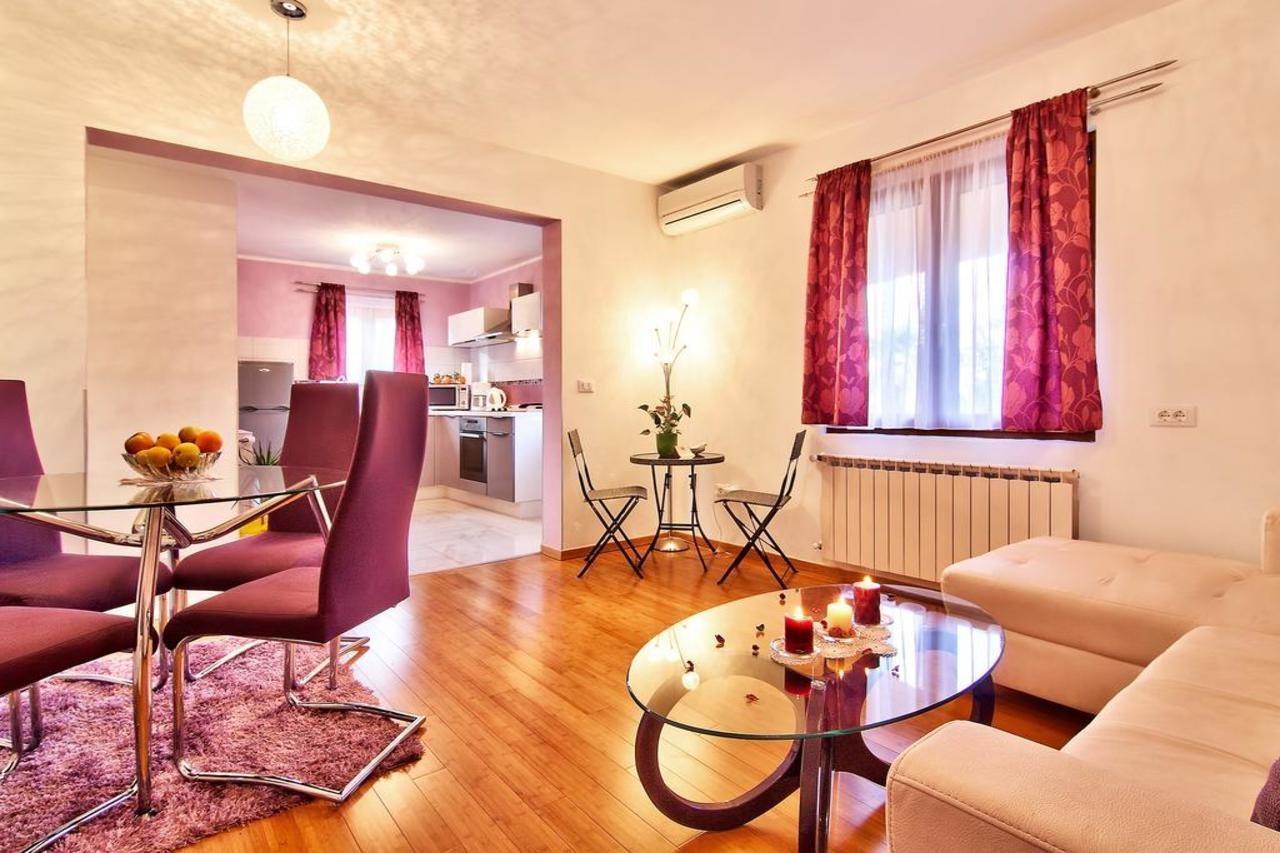 Apartments Cvek Rovinj Bagian luar foto
