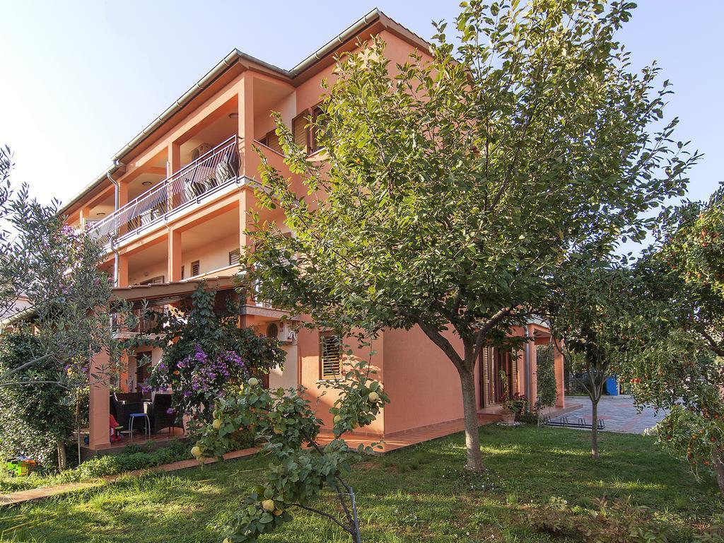 Apartments Cvek Rovinj Bagian luar foto