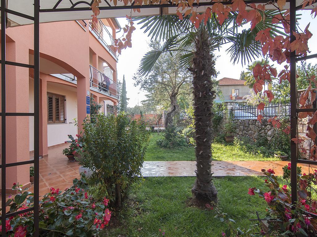 Apartments Cvek Rovinj Bagian luar foto