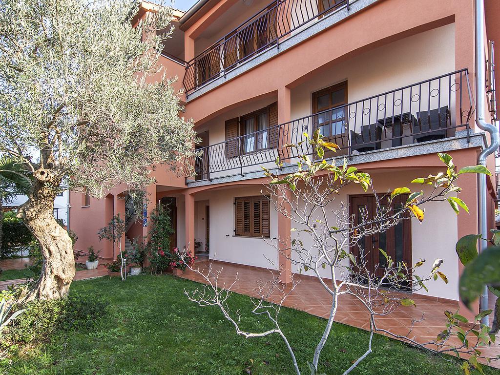 Apartments Cvek Rovinj Bagian luar foto