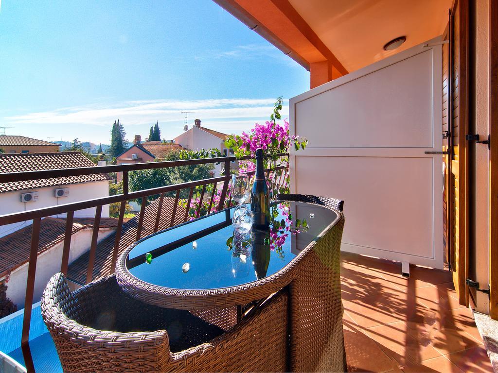 Apartments Cvek Rovinj Bagian luar foto