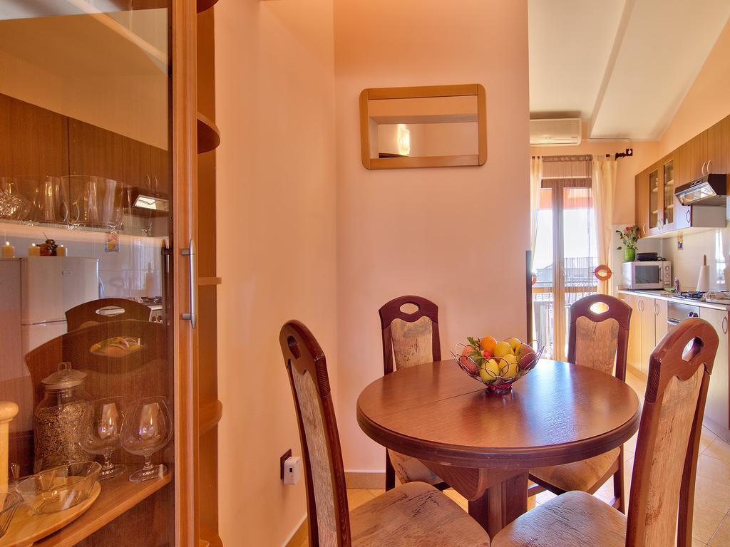 Apartments Cvek Rovinj Ruang foto