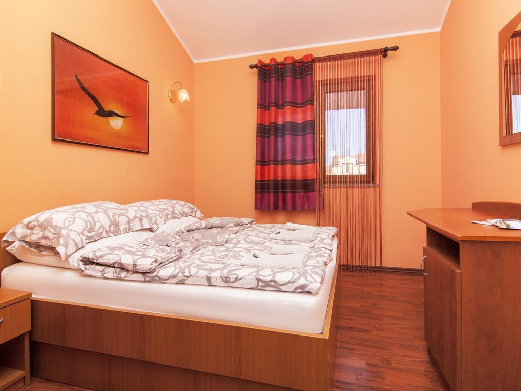 Apartments Cvek Rovinj Ruang foto