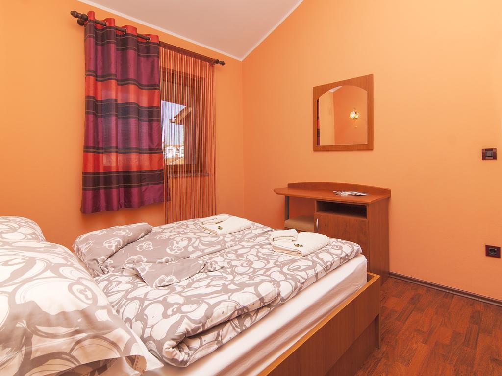 Apartments Cvek Rovinj Ruang foto